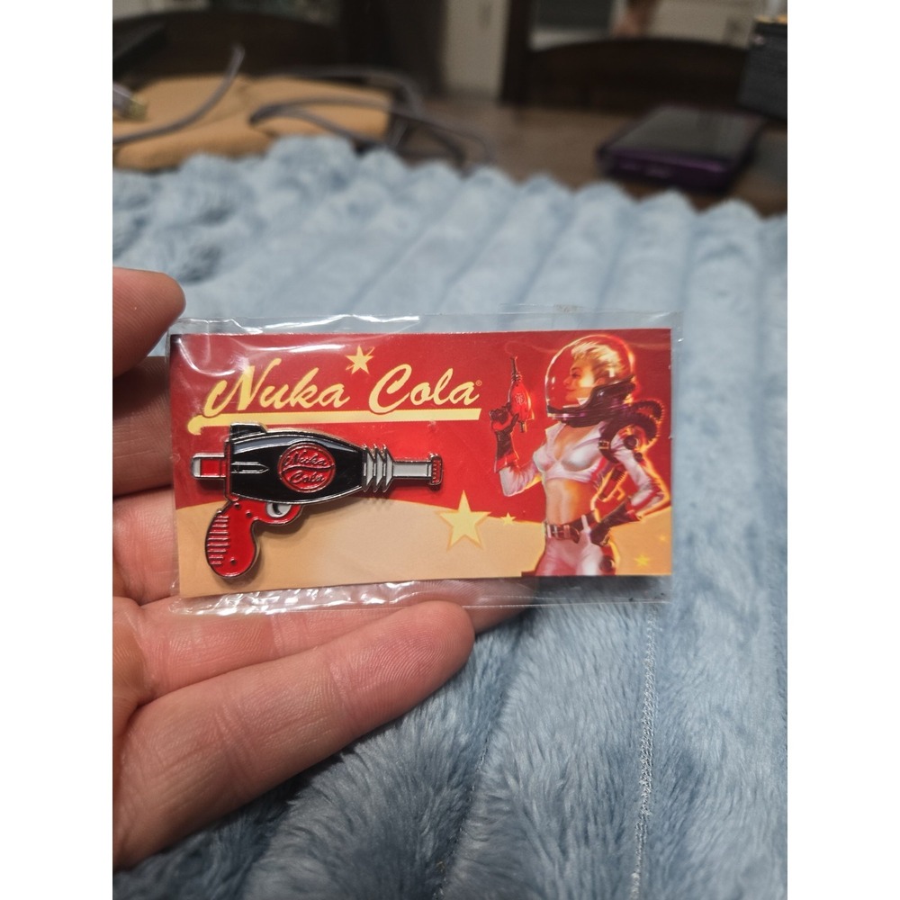 Fallout Nuka Cola Ray Gun Enamel Pin Bethesda 2018 Sealed Loot Crate